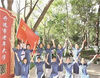 论穿搭还得看“韩国女生”,看似松弛随性、却个个美得高级!