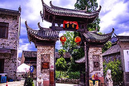 众星欢乐迎腊八:刘诗诗、杨紫秀腊八粥,张馨予欢跃雪地